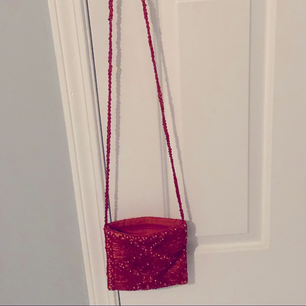 Red Beads Zipper Purse
